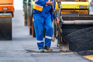 Asphalt Contractor: When to Call in the Pros for Your Driveway Repairs